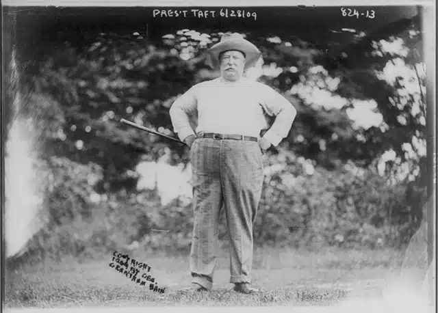 William howard taft with golf club