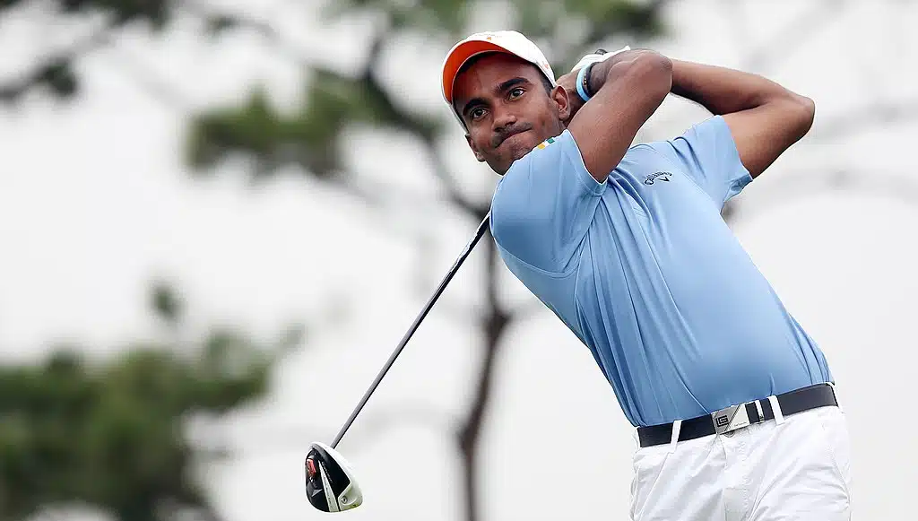 Incheon_AsianGames_Golf man hit driver with uncertain face