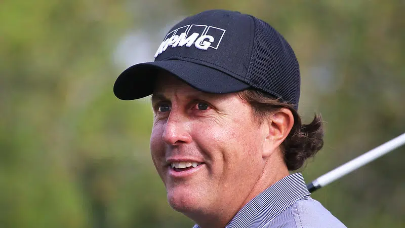 phil mickelson net worth