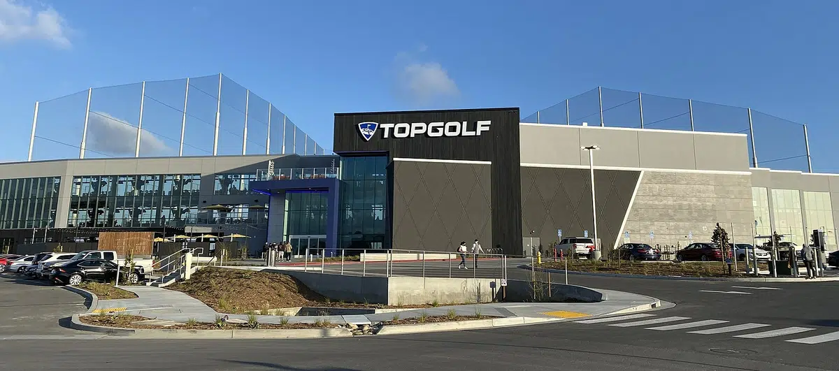 Topgolf silicon valley in the alviso district of san jose, california 2347 (cropped)