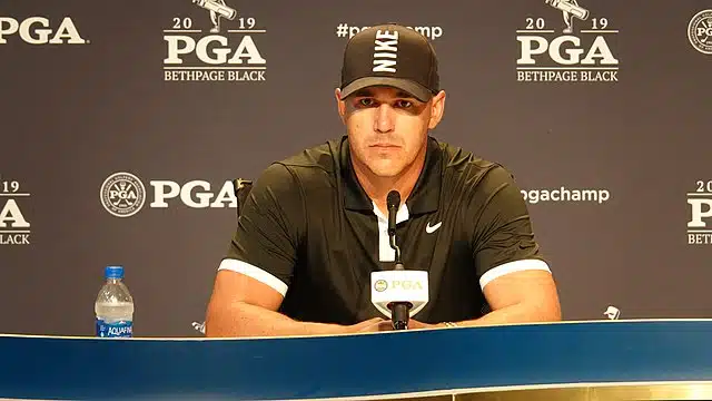 Brooks_Koepka wearing nike press conference