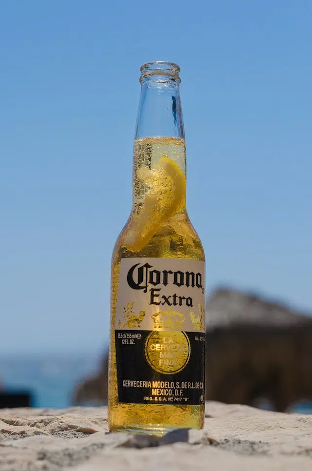 golf drinks corona