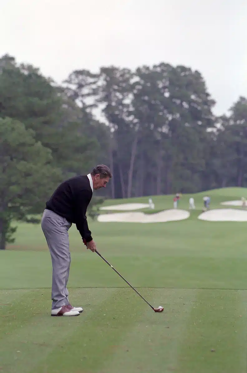 President_Ronald_Reagan_playing_golf_at_the_Augusta_National_Golf_Club_in_Georgia