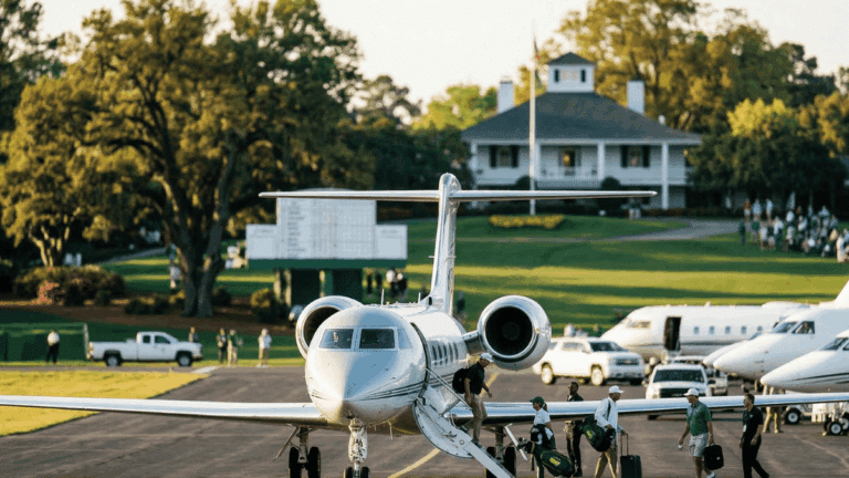 Tiger's jet landed in Augusta and the internet lost it.